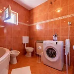 Apartment 3 Bedroom Nice Apartment In Zadar Zadar