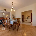 3 Bedroom Cozy In Zadar