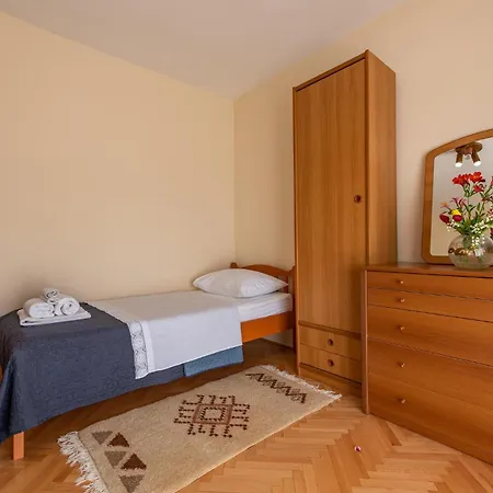 Appartamento 3 Bedroom Cozy In *